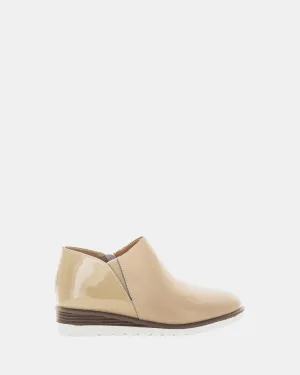 Carmy Beige
