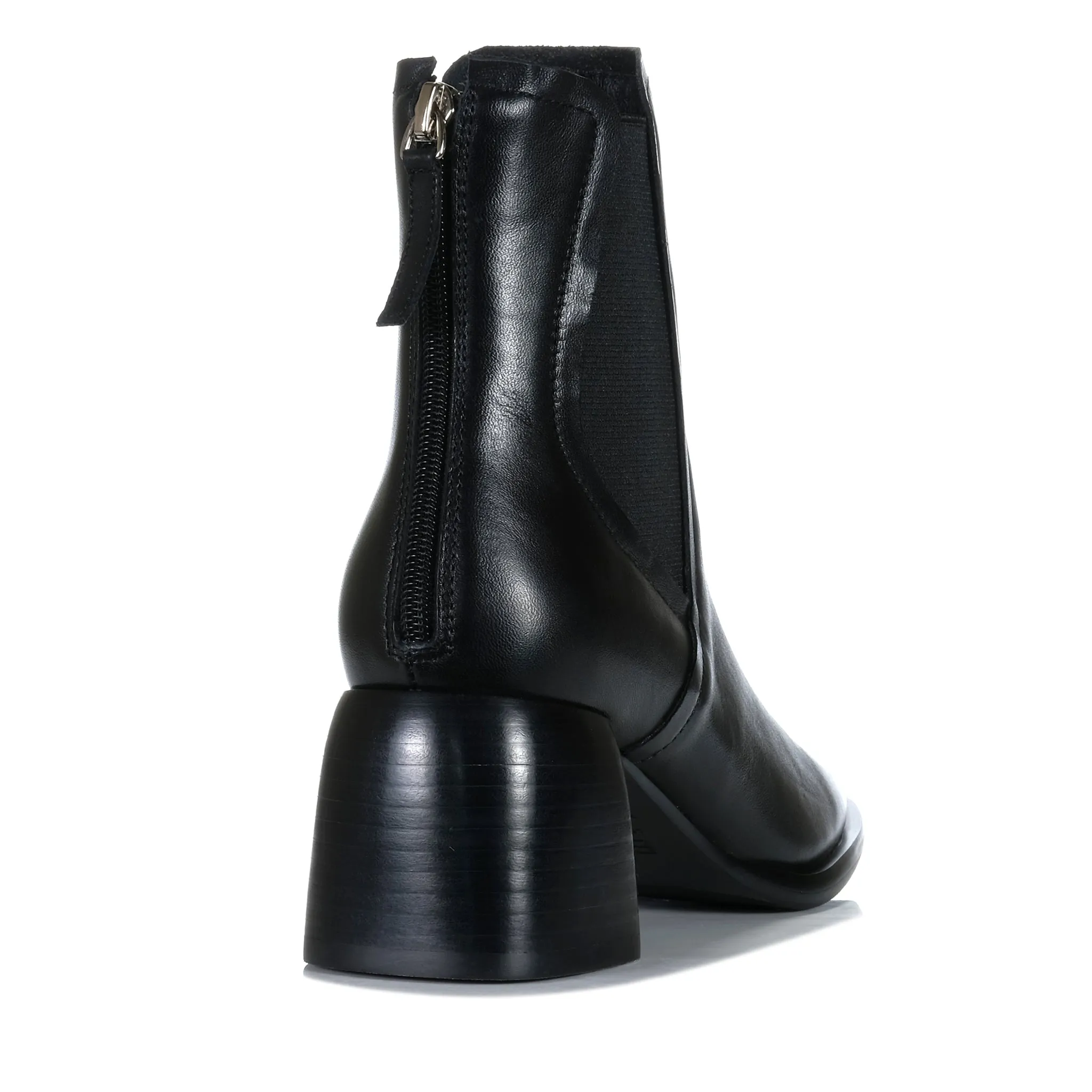 EOS Charlie Black