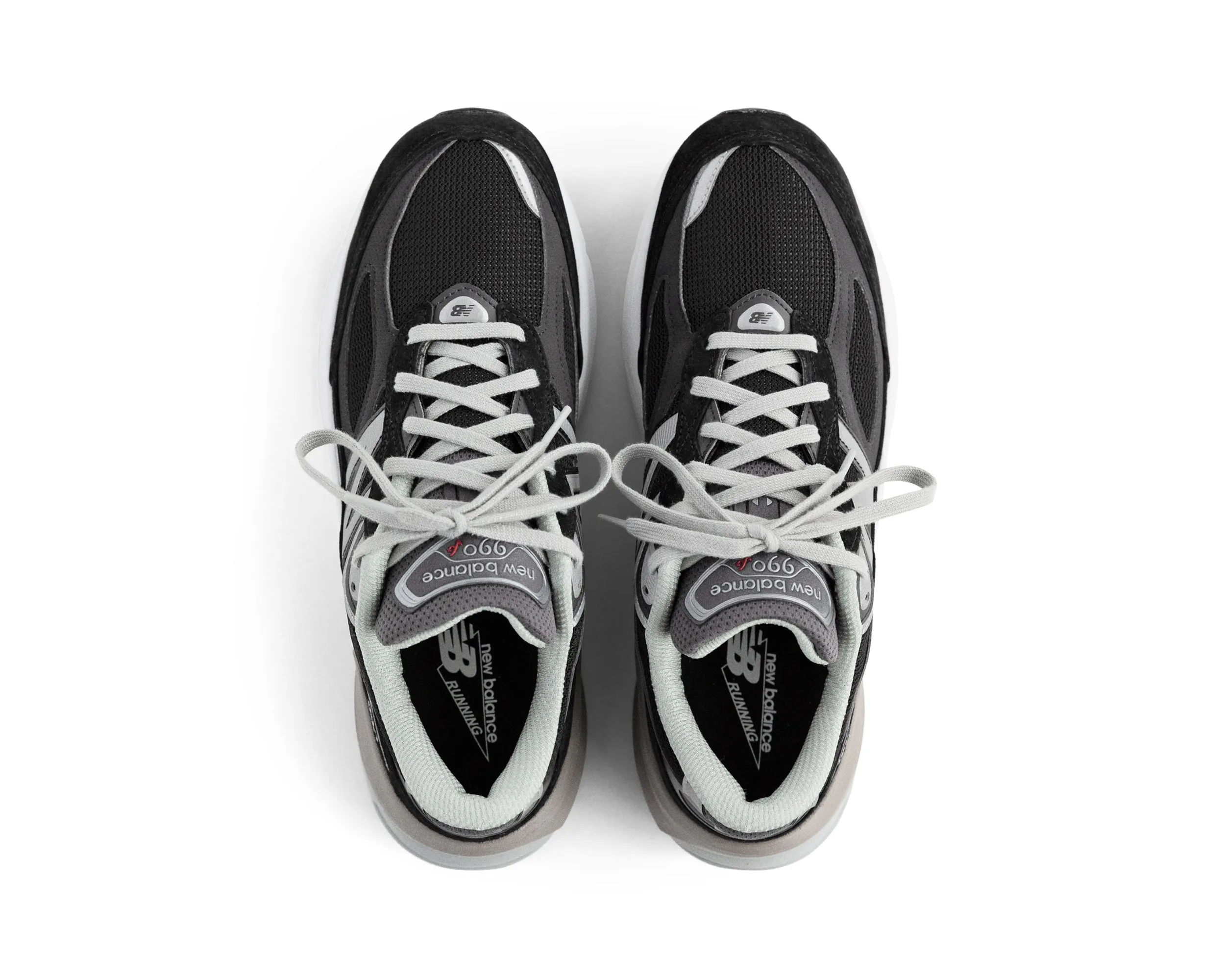 Women`s 990v6 Sneakers